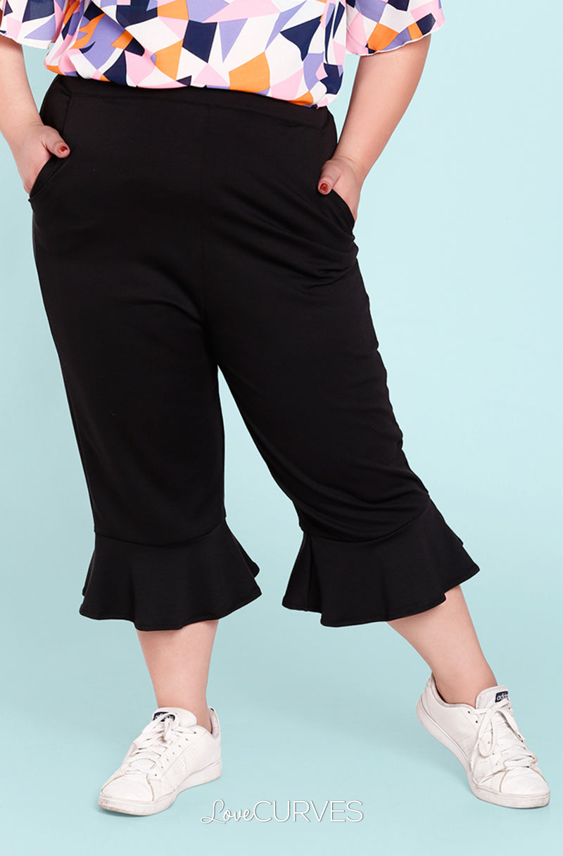 Frill Hem Cropped Pants with Side Pockets - Black - OLI