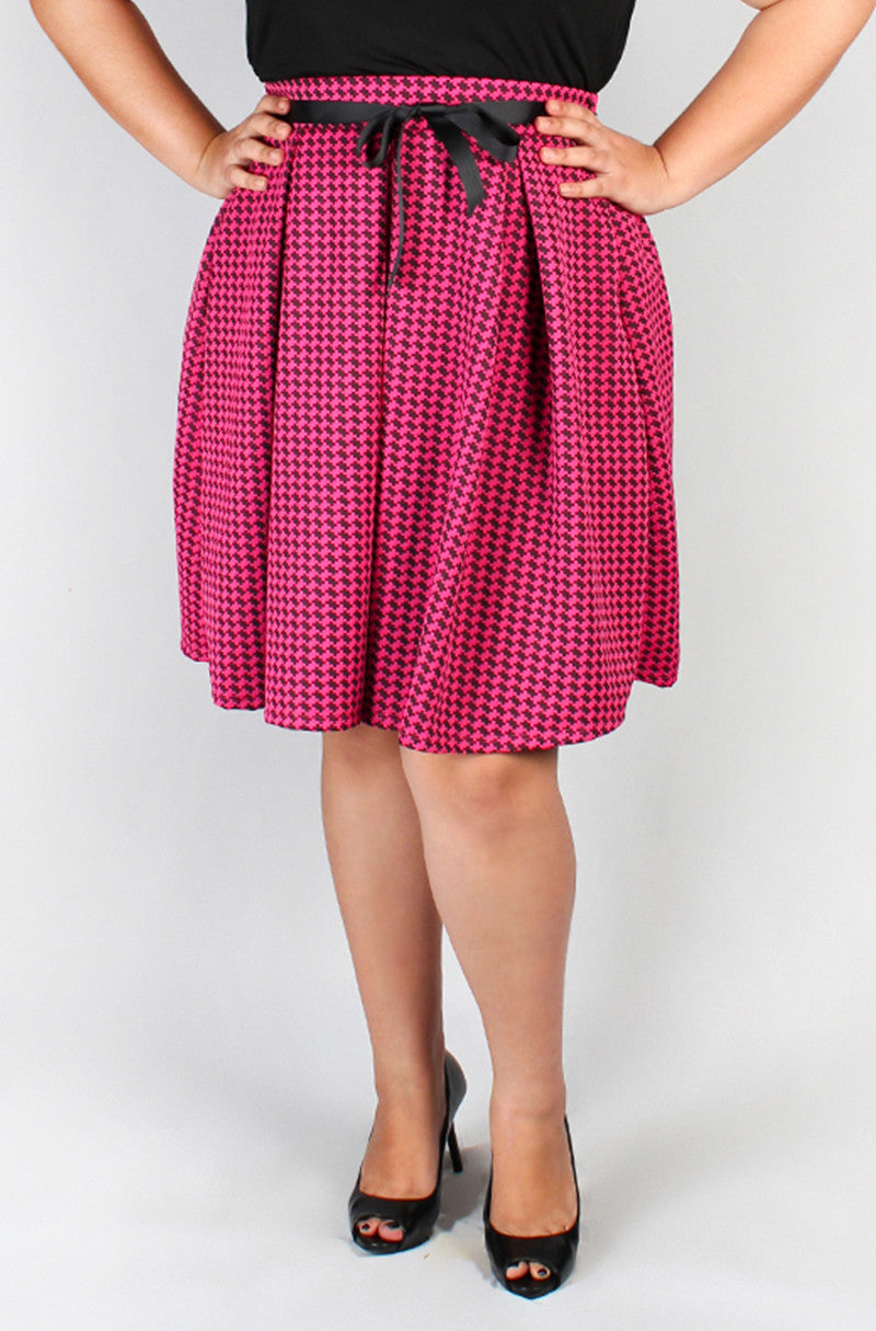Pleated Skirt with Side Pockets and Belt - Pink Houndstooth - GRA